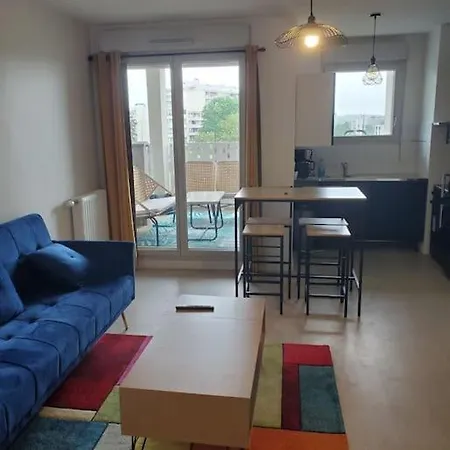 Apartment La Royaute A 22 Min De Disneyland Et Center Parcs