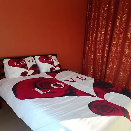 Apartment La Royaute A 22 Min De Disneyland Et Center Parcs